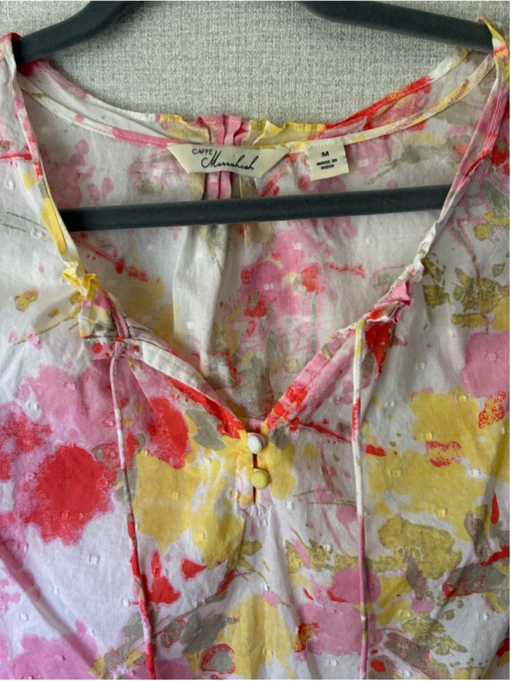 Caffe Marrakesh White Pink Floral Sleeveless Top Size Medium - Picture 3 of 4